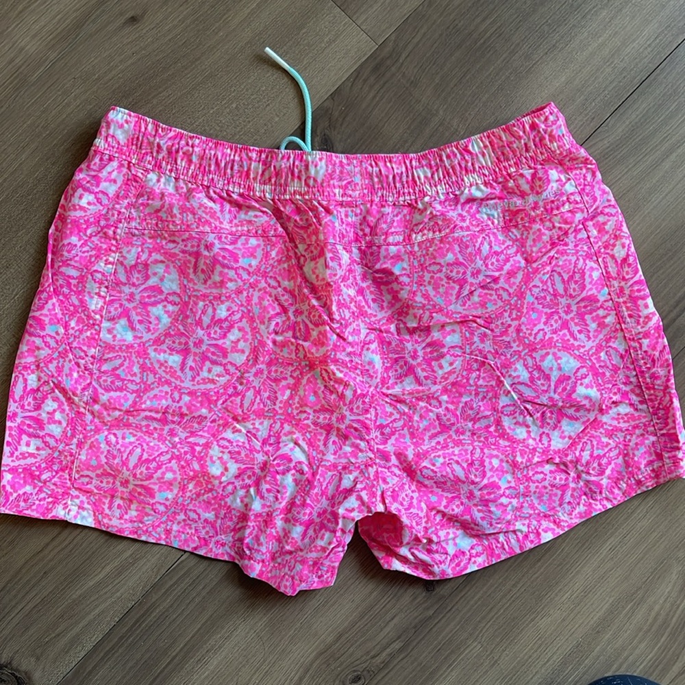 Vineyard Vines Performance Short - Picture 2 of 6